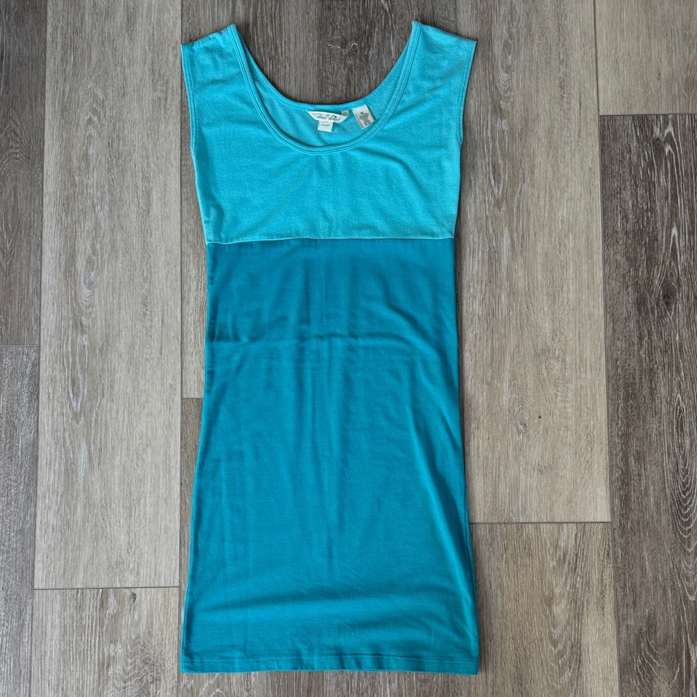 Derek Heart Turquoise Two-Tone Scoop Neck Mini Dress